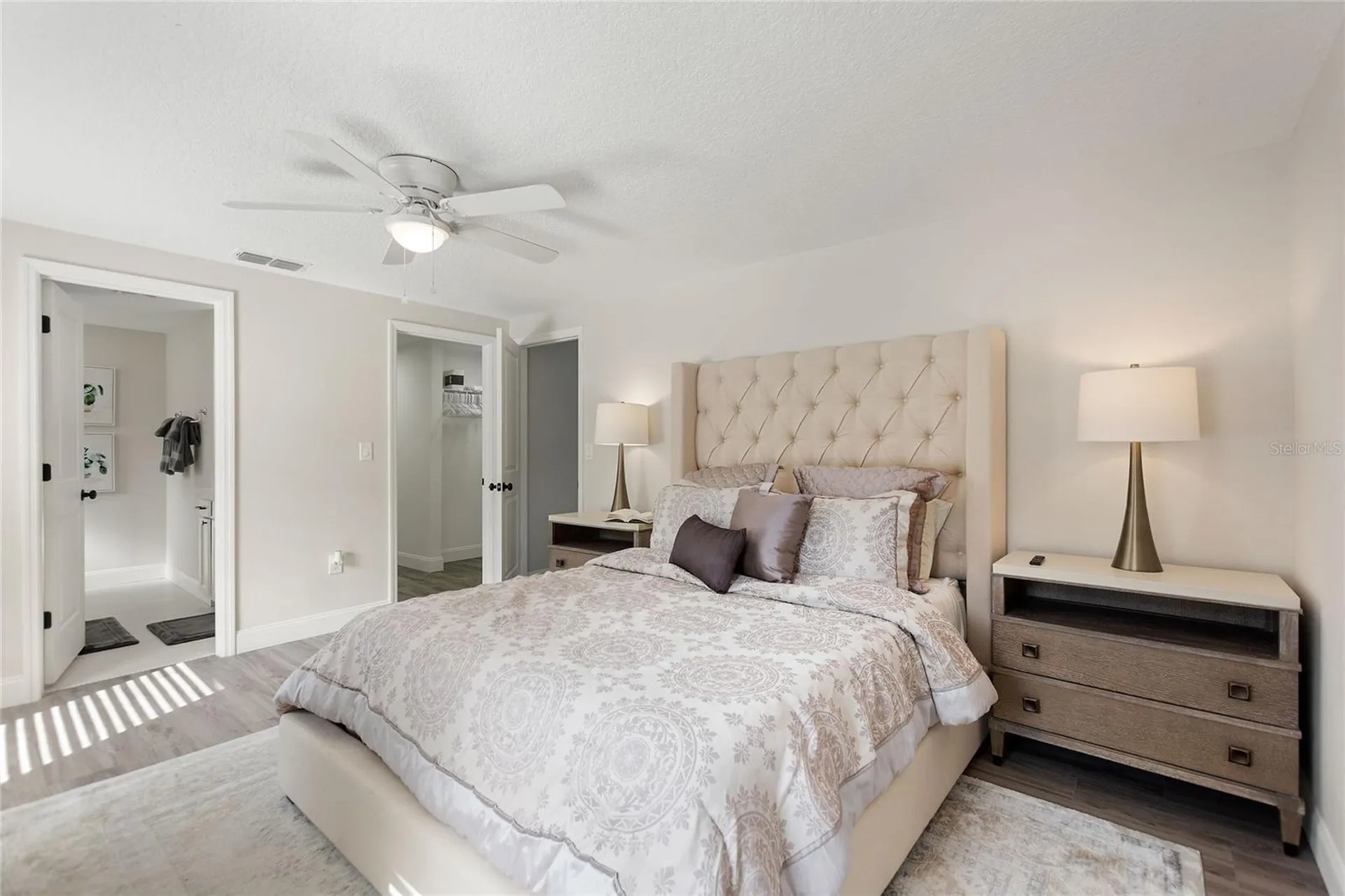 2054 Racimo Drive Sarasota FL 34240