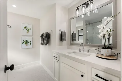 2054 Racimo Drive Sarasota FL 34240