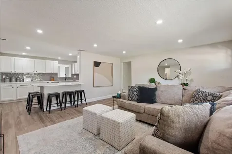 2054 Racimo Drive Sarasota FL 34240