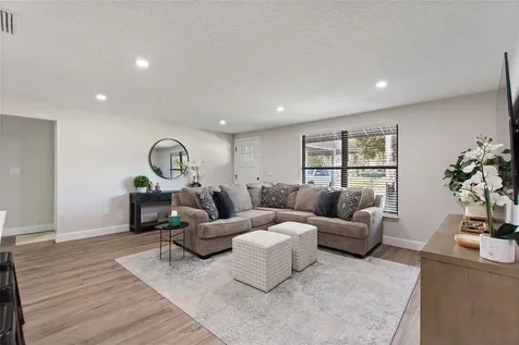 2054 Racimo Drive Sarasota FL 34240