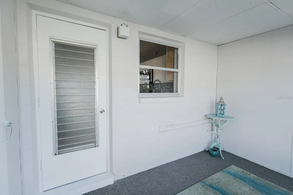 9905 Dahlia Street N Pinellas Park FL 33782