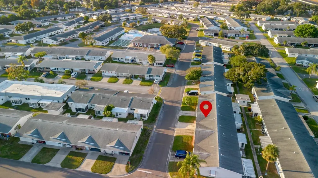 9905 Dahlia Street N Pinellas Park FL 33782