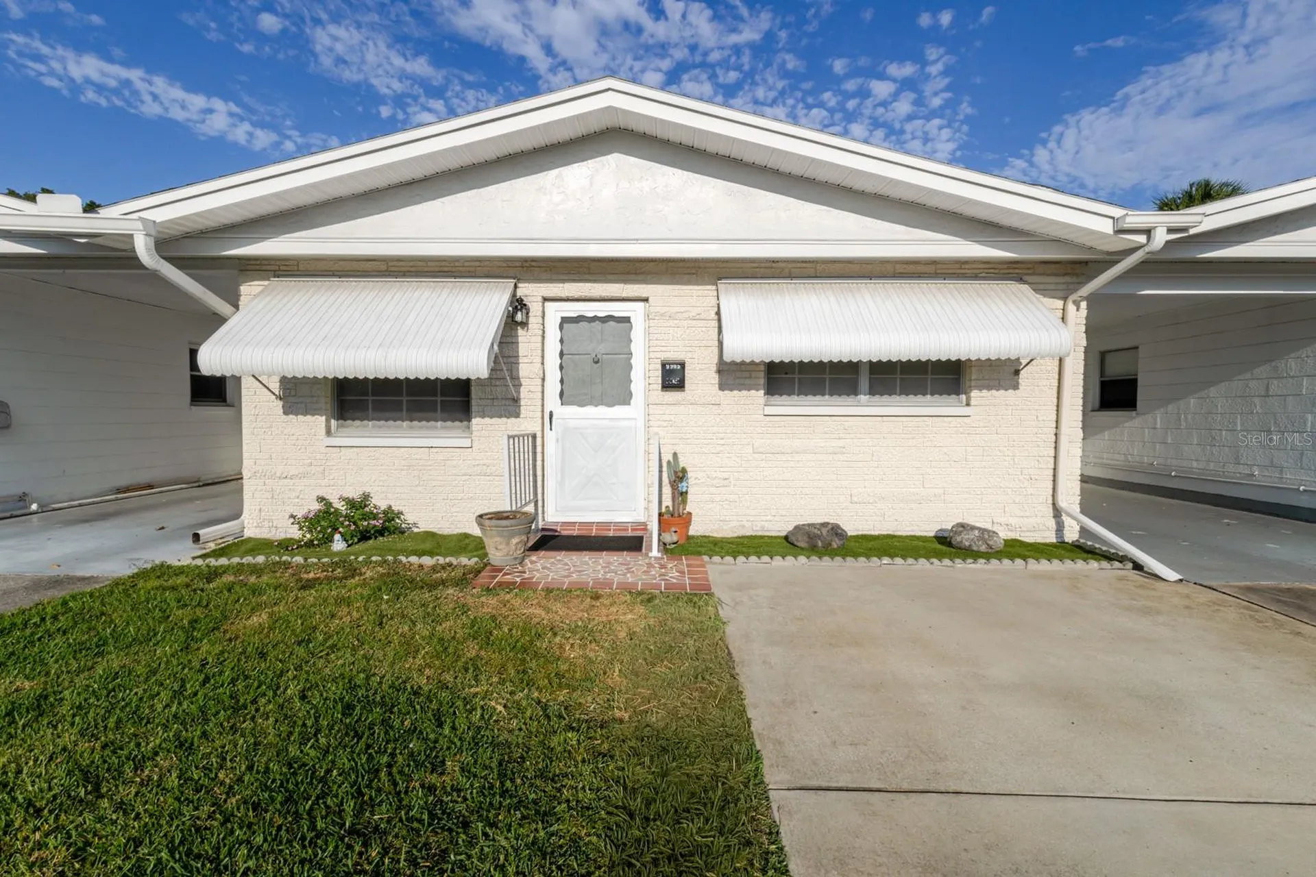 9905 Dahlia Street N Pinellas Park FL 33782
