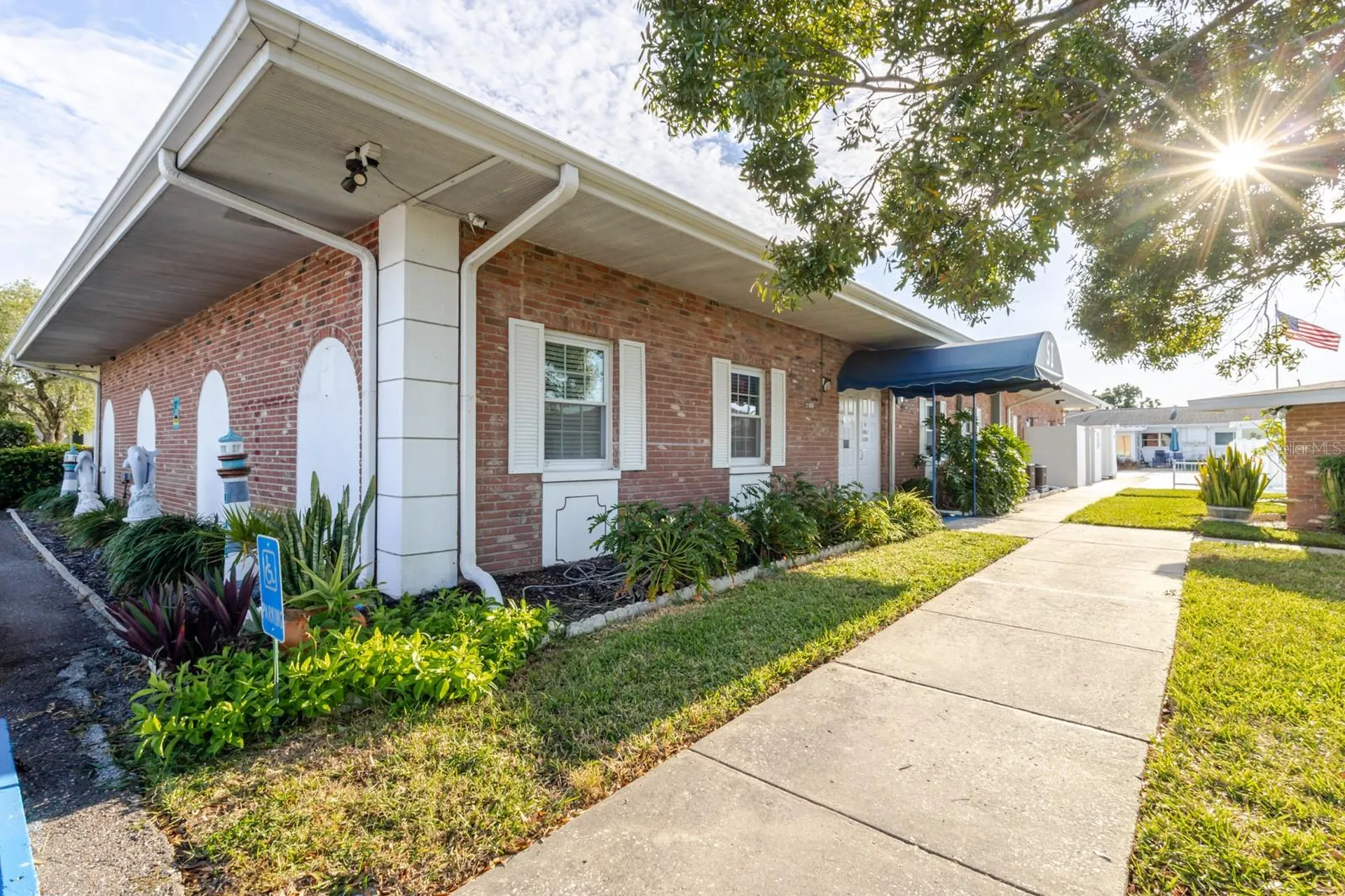 9905 Dahlia Street N Pinellas Park FL 33782