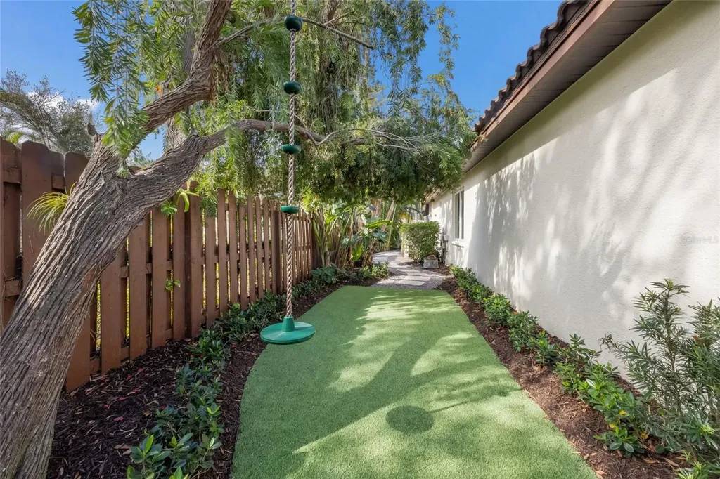 4946 Brywill Circle Sarasota FL 34234