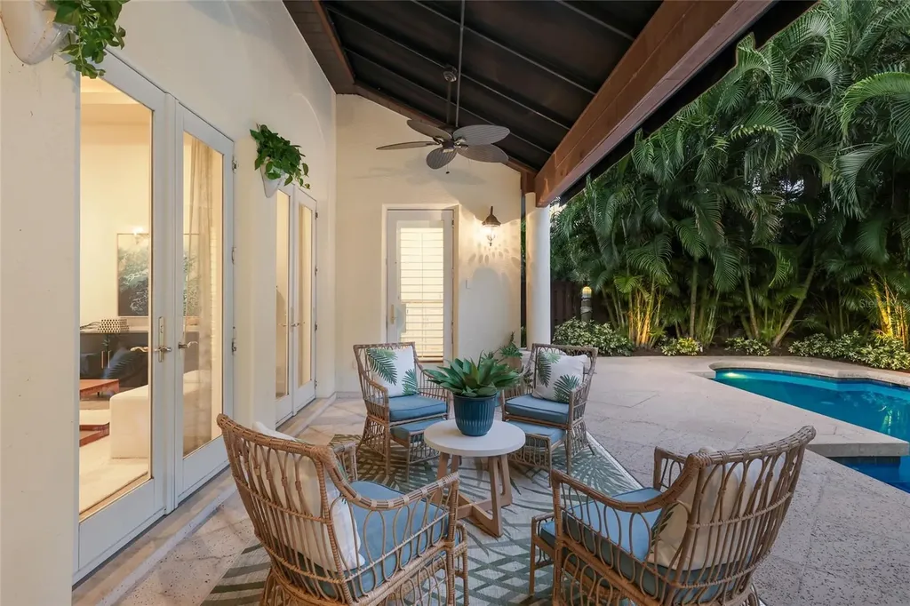 4946 Brywill Circle Sarasota FL 34234
