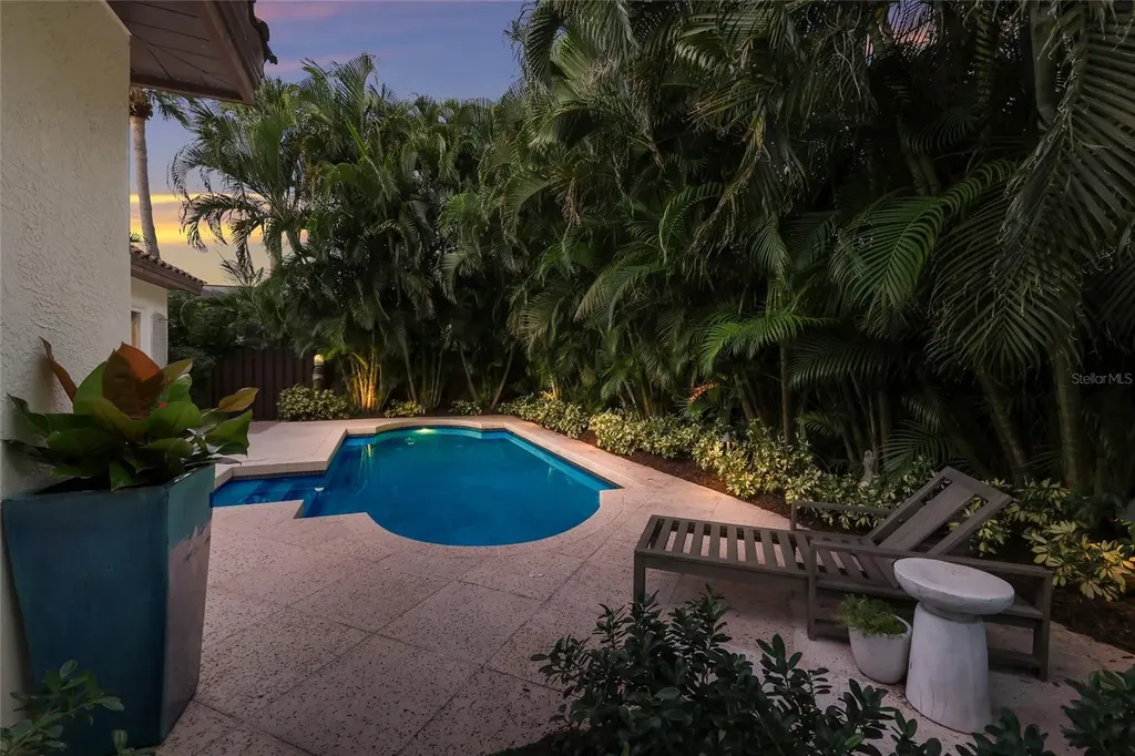 4946 Brywill Circle Sarasota FL 34234