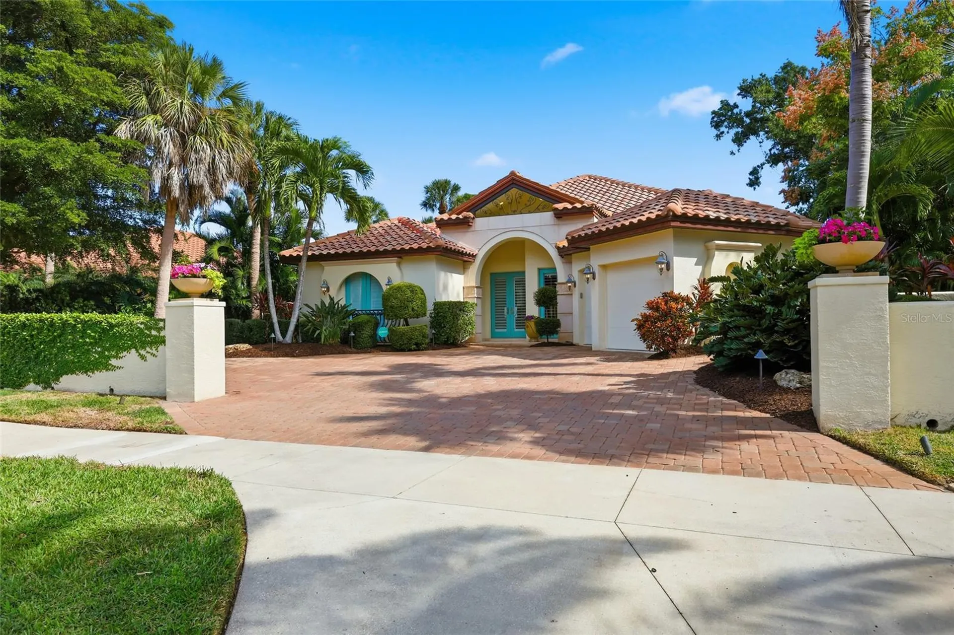 4946 Brywill Circle Sarasota FL 34234