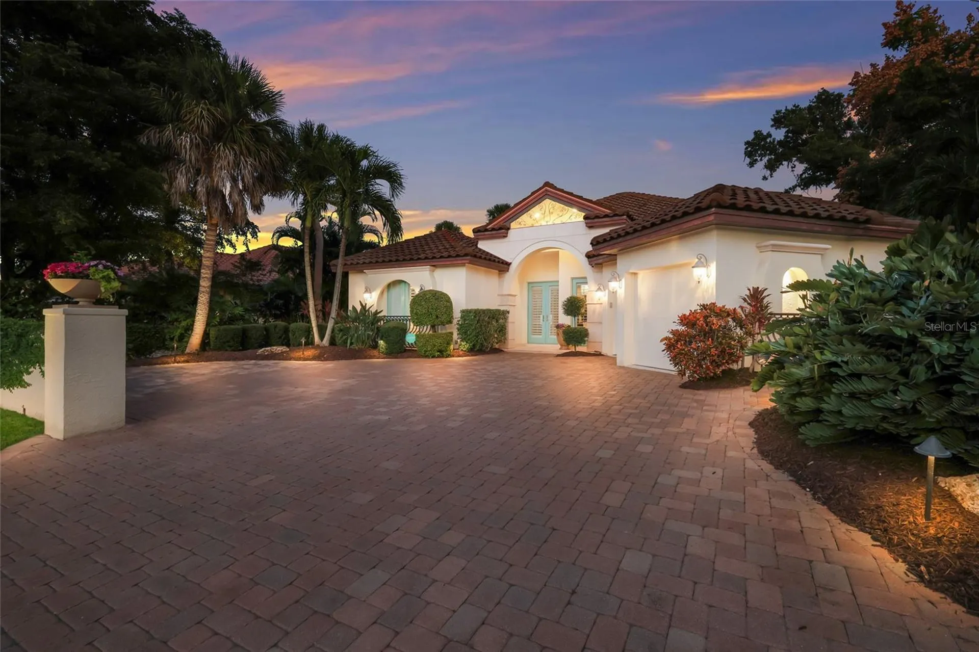 4946 Brywill Circle Sarasota FL 34234