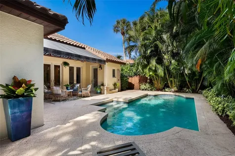 4946 Brywill Circle Sarasota FL 34234