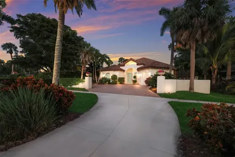 4946 Brywill Circle Sarasota FL 34234