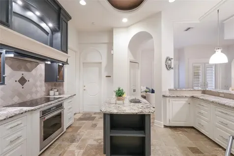4946 Brywill Circle Sarasota FL 34234