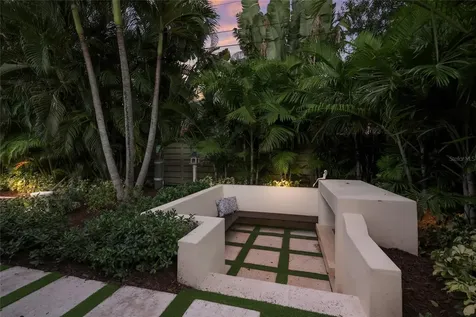 4946 Brywill Circle Sarasota FL 34234