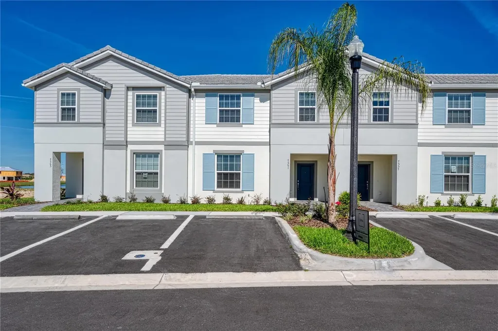 7561 Oak Spring Lane Davenport FL 33837