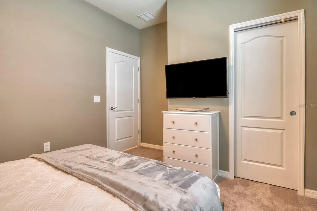 7561 Oak Spring Lane Davenport FL 33837