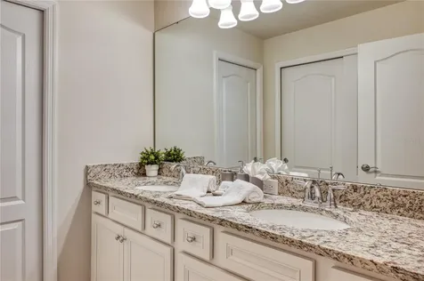 7561 Oak Spring Lane Davenport FL 33837