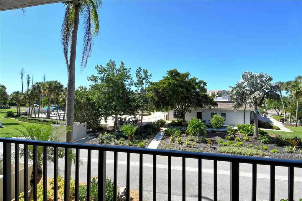 4900 Gulf Of Mexico Drive Longboat Key FL 34228