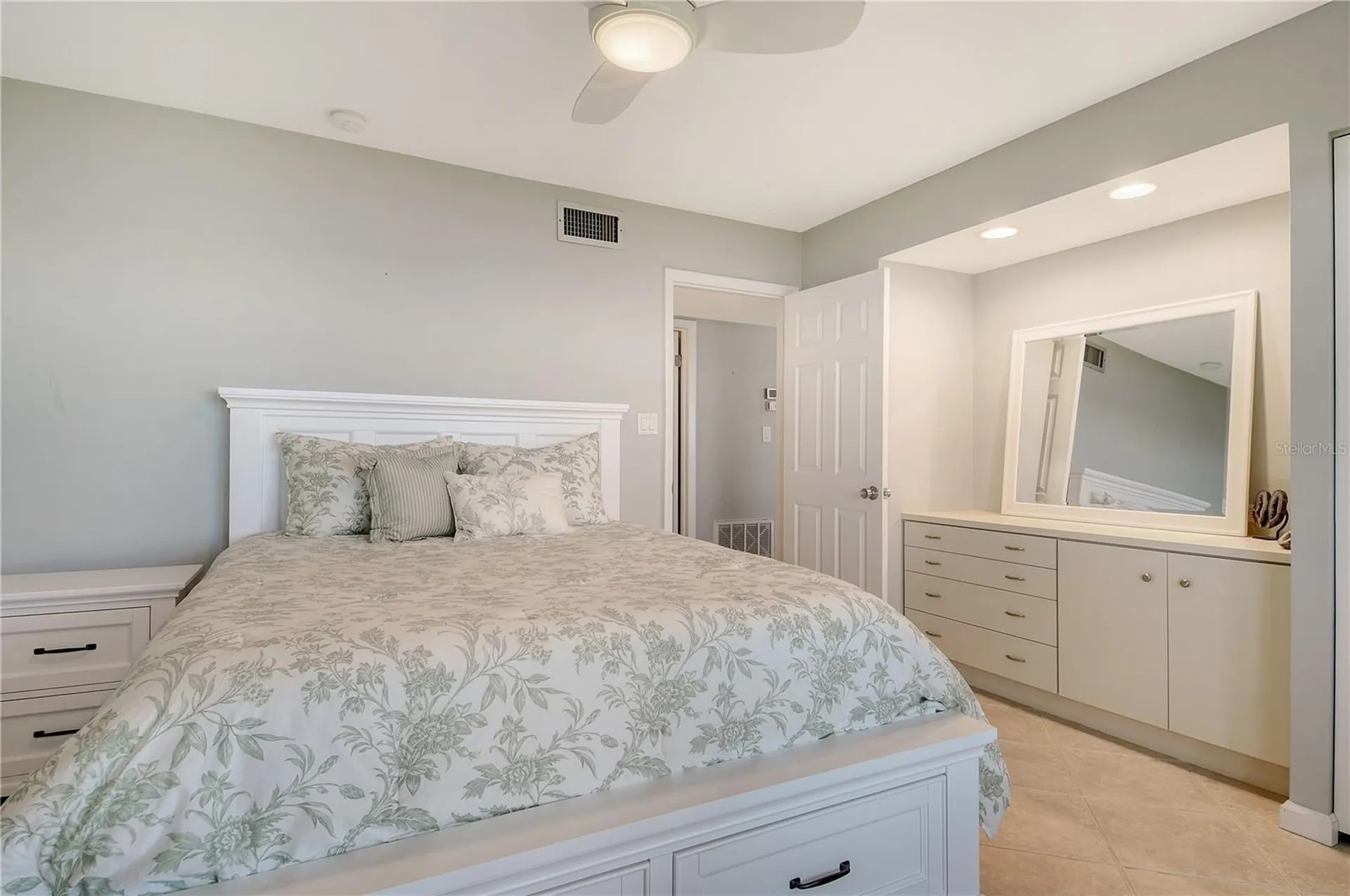 4900 Gulf Of Mexico Drive Longboat Key FL 34228