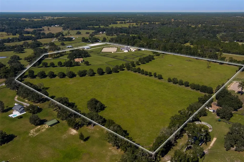 15225 NW 112th Place Road Morriston FL 32668