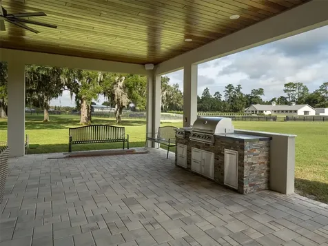 15225 NW 112th Place Road Morriston FL 32668