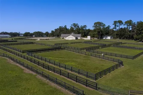 15225 NW 112th Place Road Morriston FL 32668