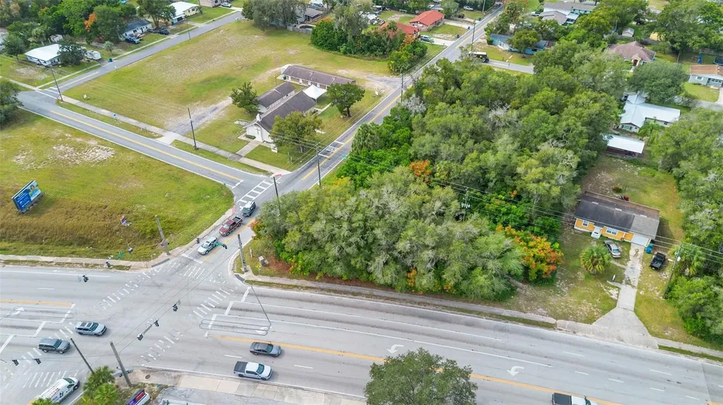 905 W Beresford Avenue Deland FL 32720