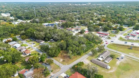 905 W Beresford Avenue Deland FL 32720