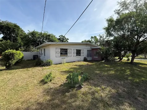 2200 Butler Street Leesburg FL 34748