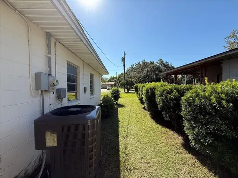 2200 Butler Street Leesburg FL 34748