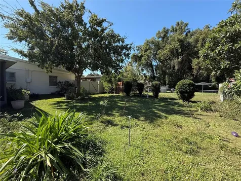 2200 Butler Street Leesburg FL 34748