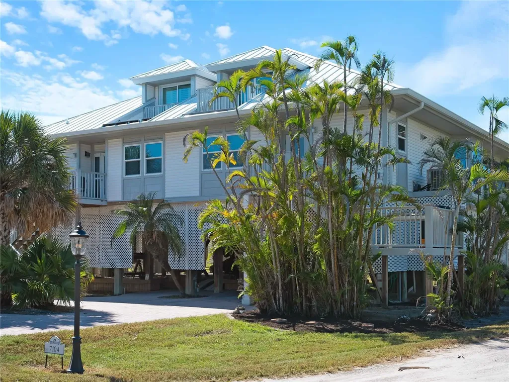 7104 Palm Island Drive Placida FL 33946