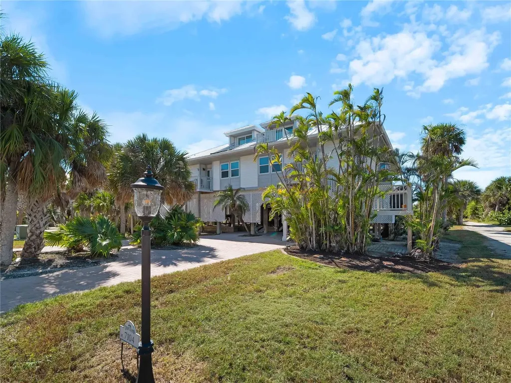 7104 Palm Island Drive Placida FL 33946