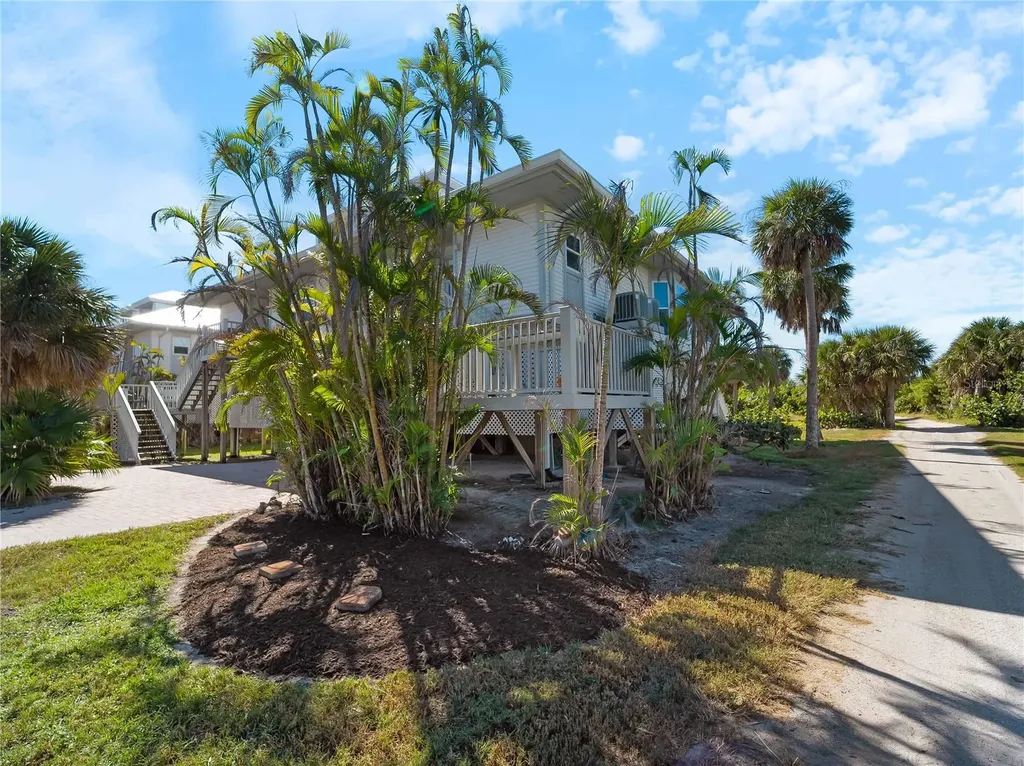 7104 Palm Island Drive Placida FL 33946