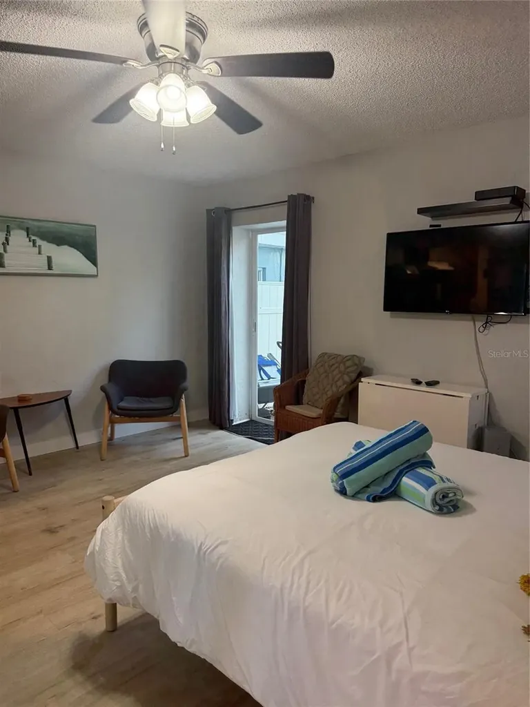 170 Roosevelt Drive Sarasota FL 34236