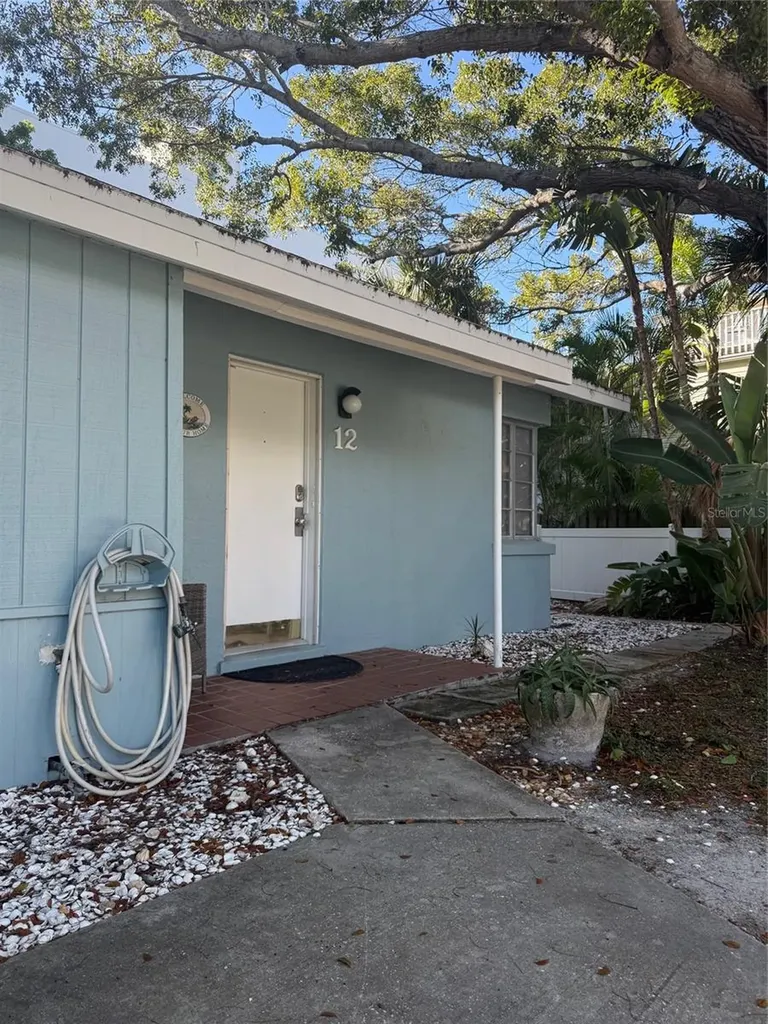 170 Roosevelt Drive Sarasota FL 34236