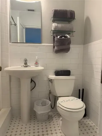 170 Roosevelt Drive Sarasota FL 34236