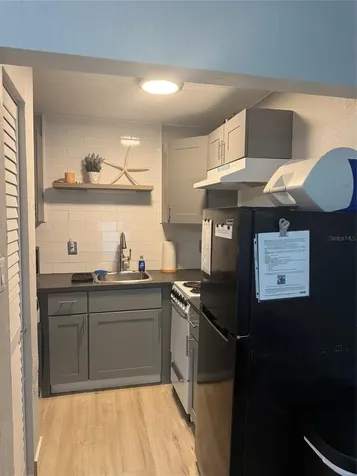 170 Roosevelt Drive Sarasota FL 34236