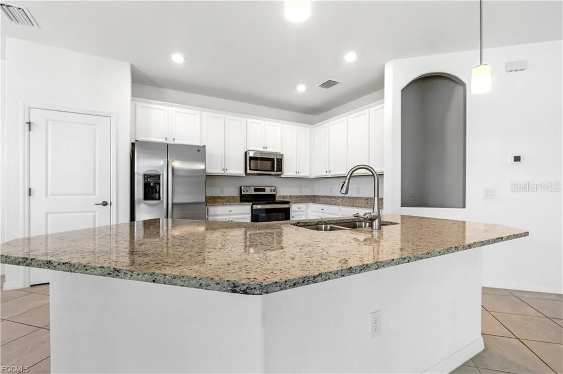 3296 Altimira Drive Fort Myers FL 33905