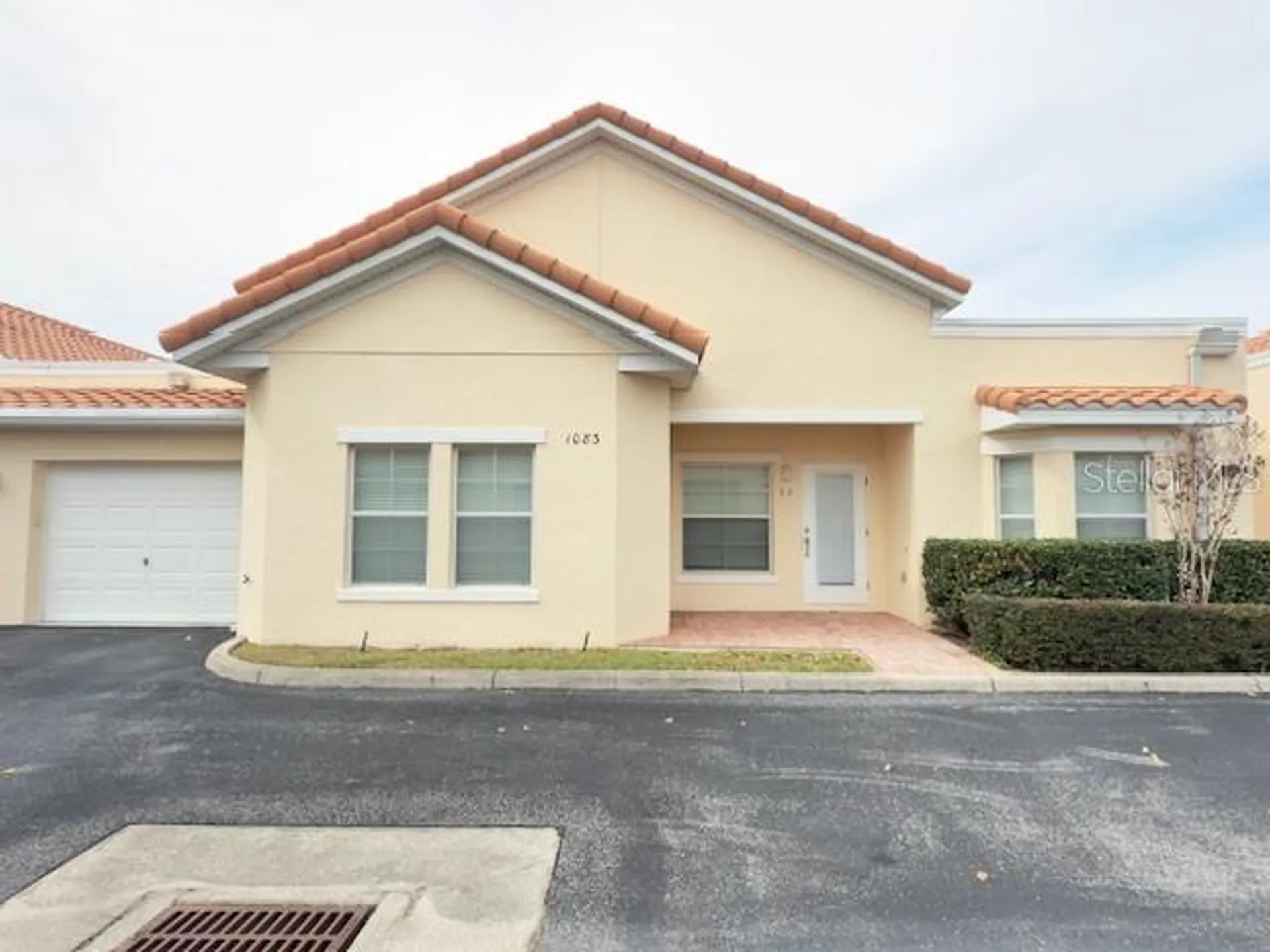 1083 David Walker Drive Tavares FL 32778