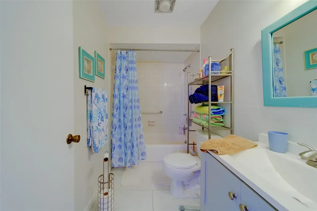 13827 Mission Oaks Boulevard Seminole FL 33776