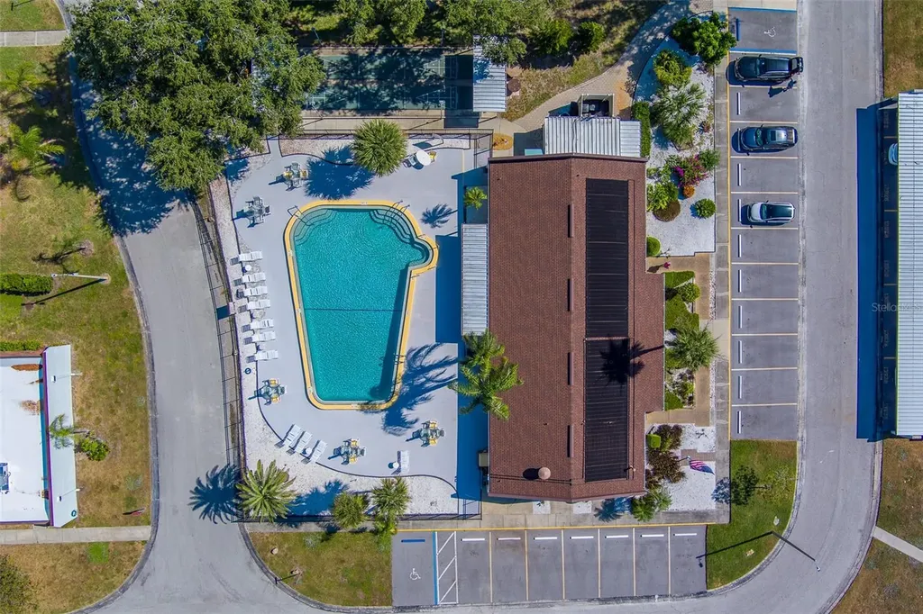 13827 Mission Oaks Boulevard Seminole FL 33776