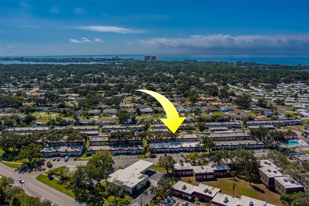 13827 Mission Oaks Boulevard Seminole FL 33776