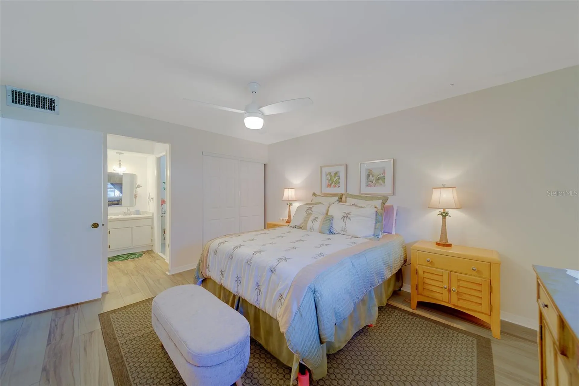 13827 Mission Oaks Boulevard Seminole FL 33776
