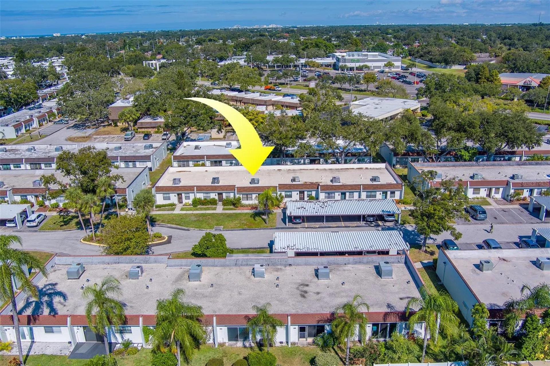 13827 Mission Oaks Boulevard Seminole FL 33776