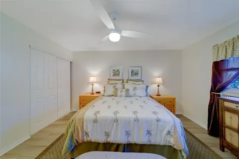 13827 Mission Oaks Boulevard Seminole FL 33776