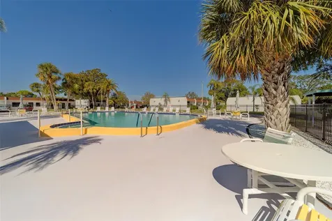 13827 Mission Oaks Boulevard Seminole FL 33776