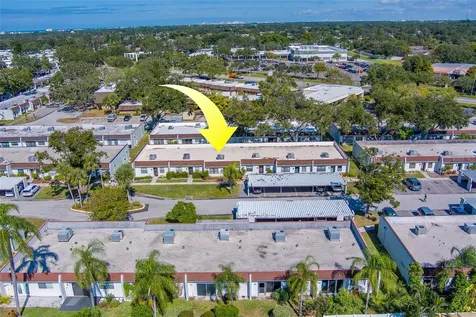 13827 Mission Oaks Boulevard Seminole FL 33776