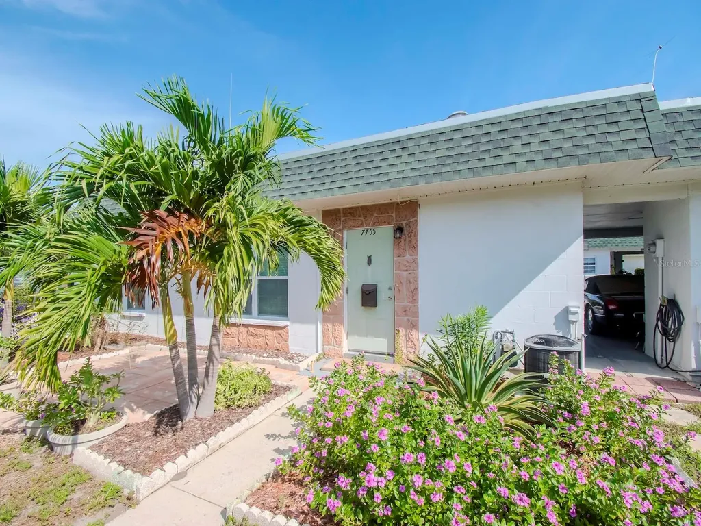 7755 39th Avenue N St Petersburg FL 33709