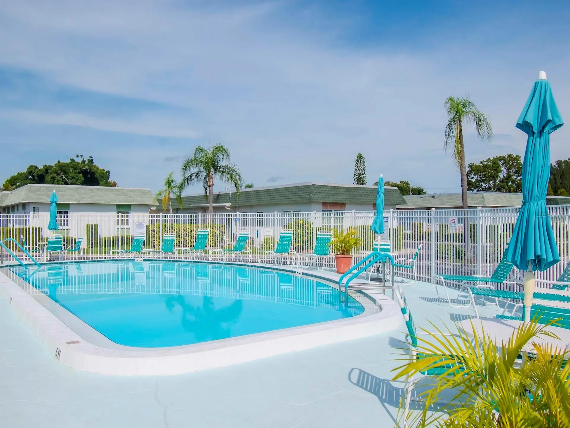 7755 39th Avenue N St Petersburg FL 33709