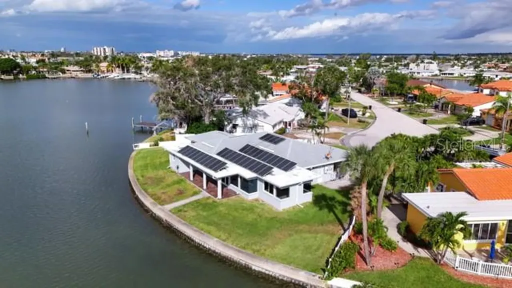 7800 4th Avenue S St Petersburg FL 33707